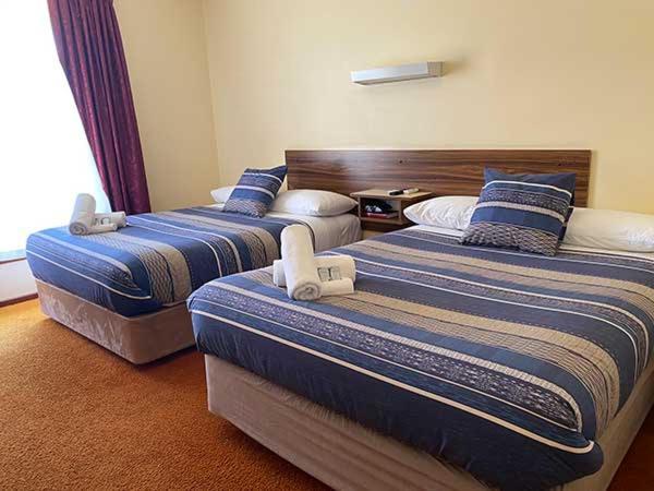 Donnybrook Motel Eksteriør billede